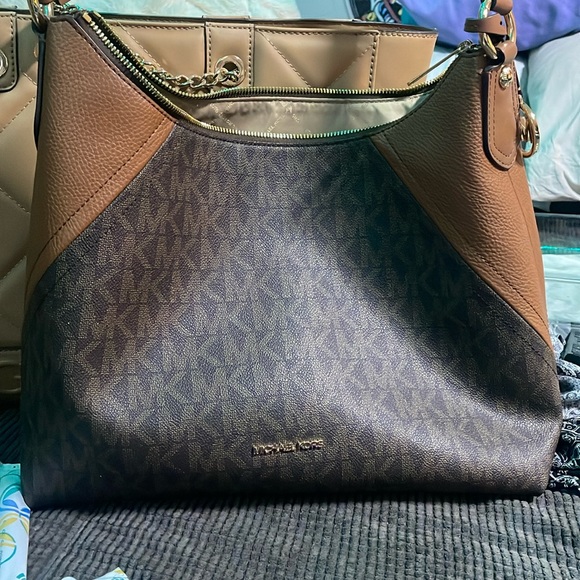Michael kors shoulder bag - Picture 1 of 6
